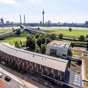 Jugendherberge Duesseldorf , Дюссельдорф Германия